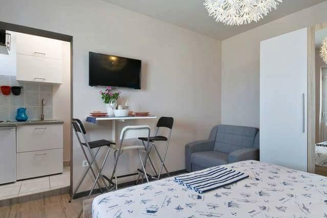 Apartments Romantica เยเซนิเซ ภายนอก รูปภาพ